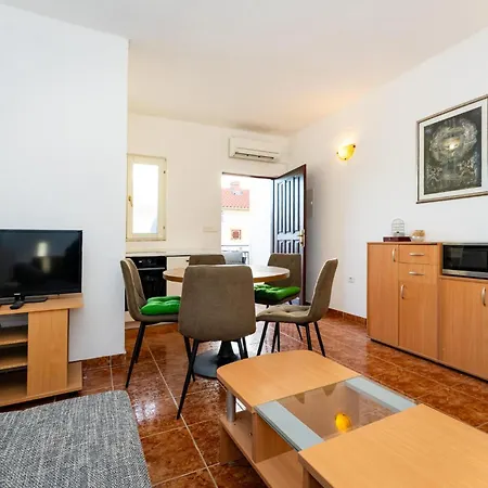 1 Bedroom In *