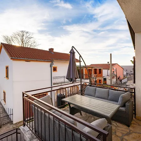 Apartamento Cozy In With Wifi Gornji Karin