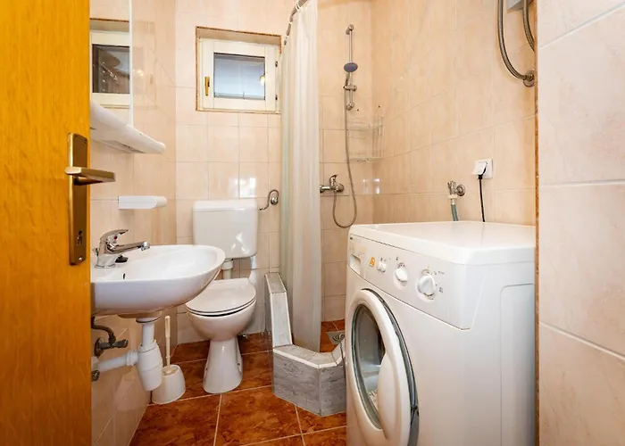 Apartment Amazing In Gornji Karin